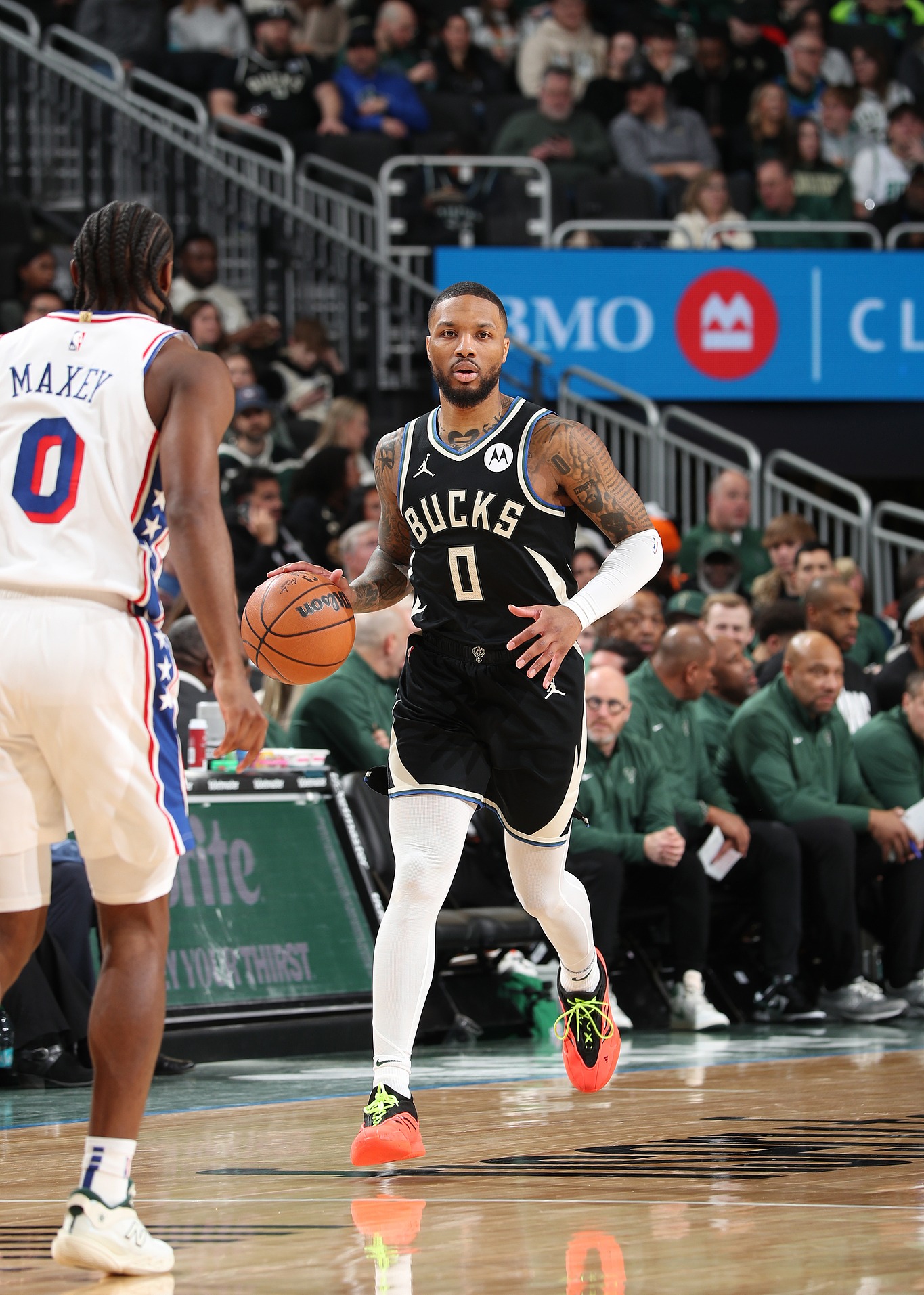 包含76人逆转雄鹿,晋级东部决赛的词条 包含76人逆转雄鹿,晋级东部决赛的词条