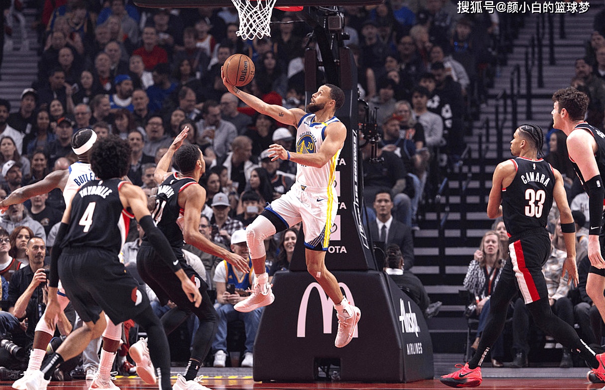 开云体育APP下载-勇士横扫开拓者继续赢球