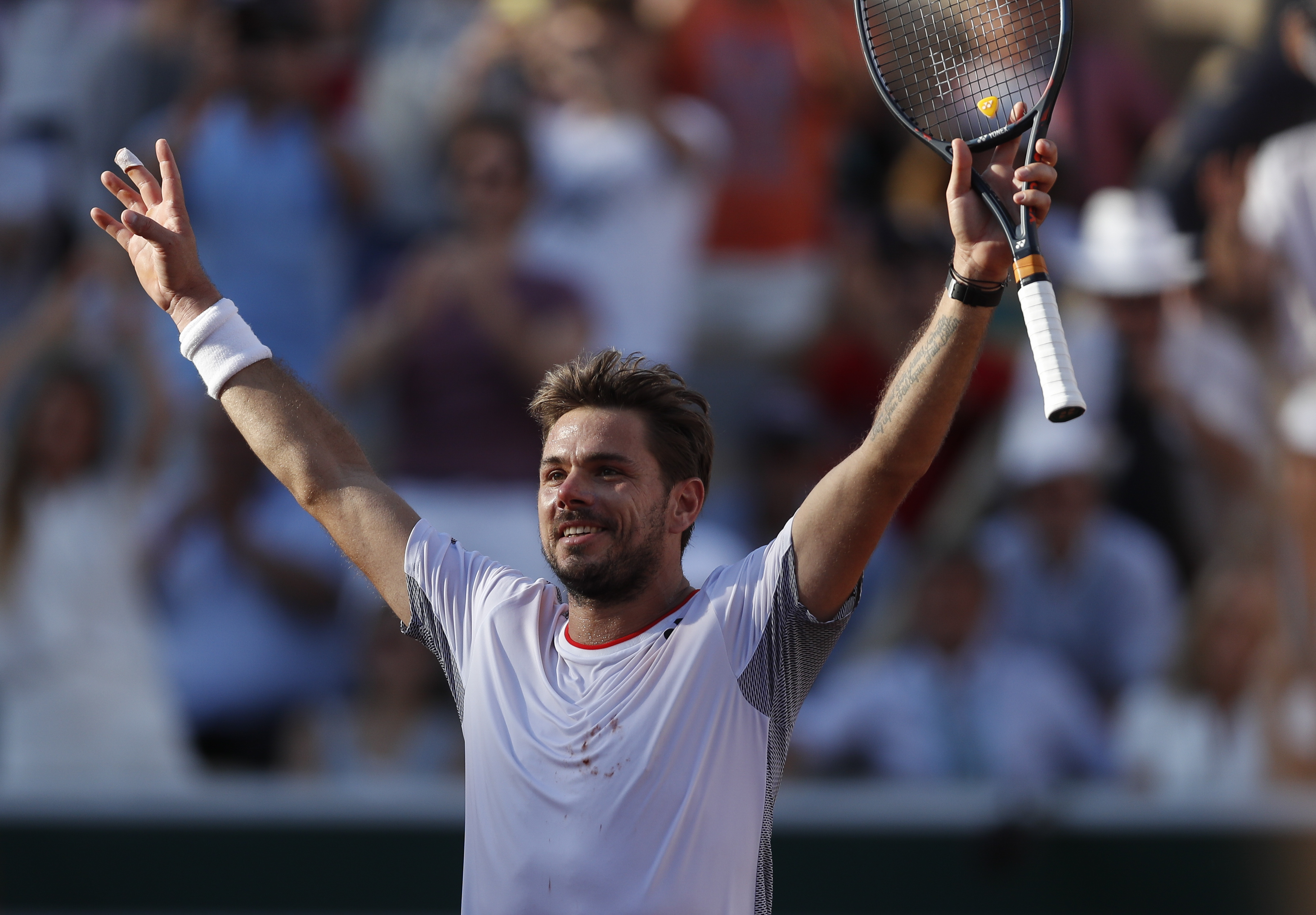 关于法国网球队逆转美国网球队，瓦林卡高光表现的信息