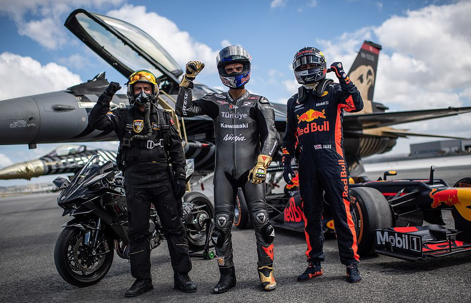 哈斯车队鏖战红牛二队，皮亚斯特里惊艳四座