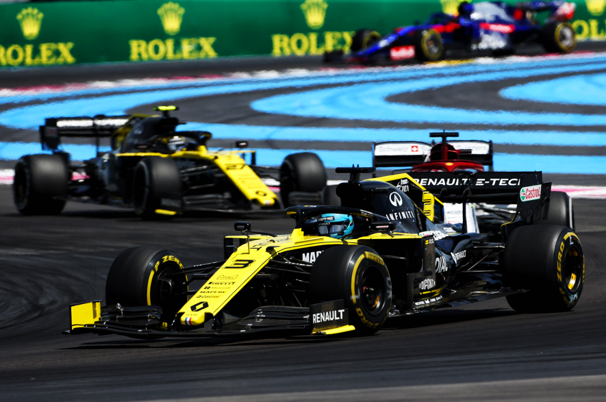 开云体育入口-雷诺车队翻盘威廉姆斯，佩雷兹统治全场