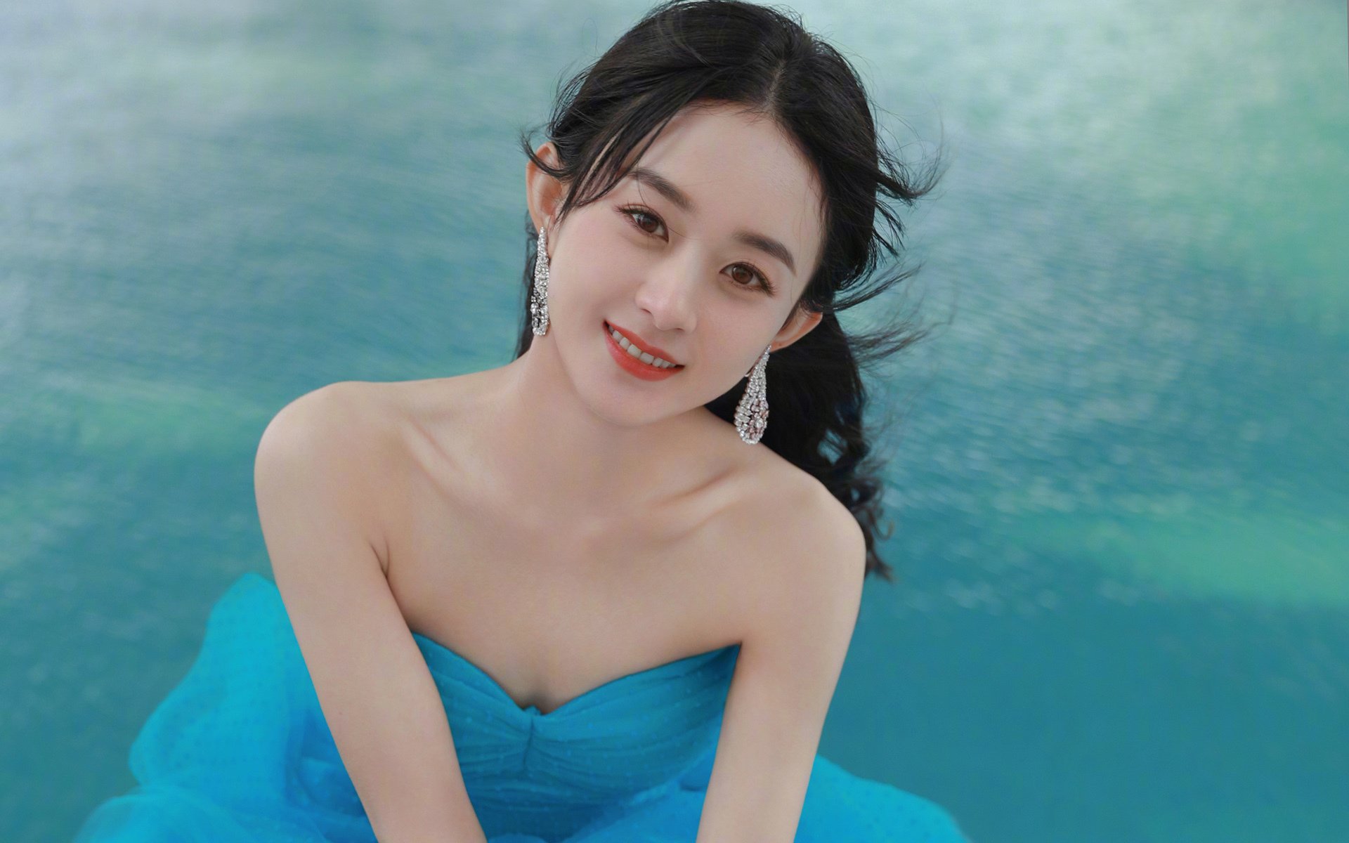 绝杀时刻，阿圭罗关键一击助南非逆转加拿大，足球之夜谱写传奇