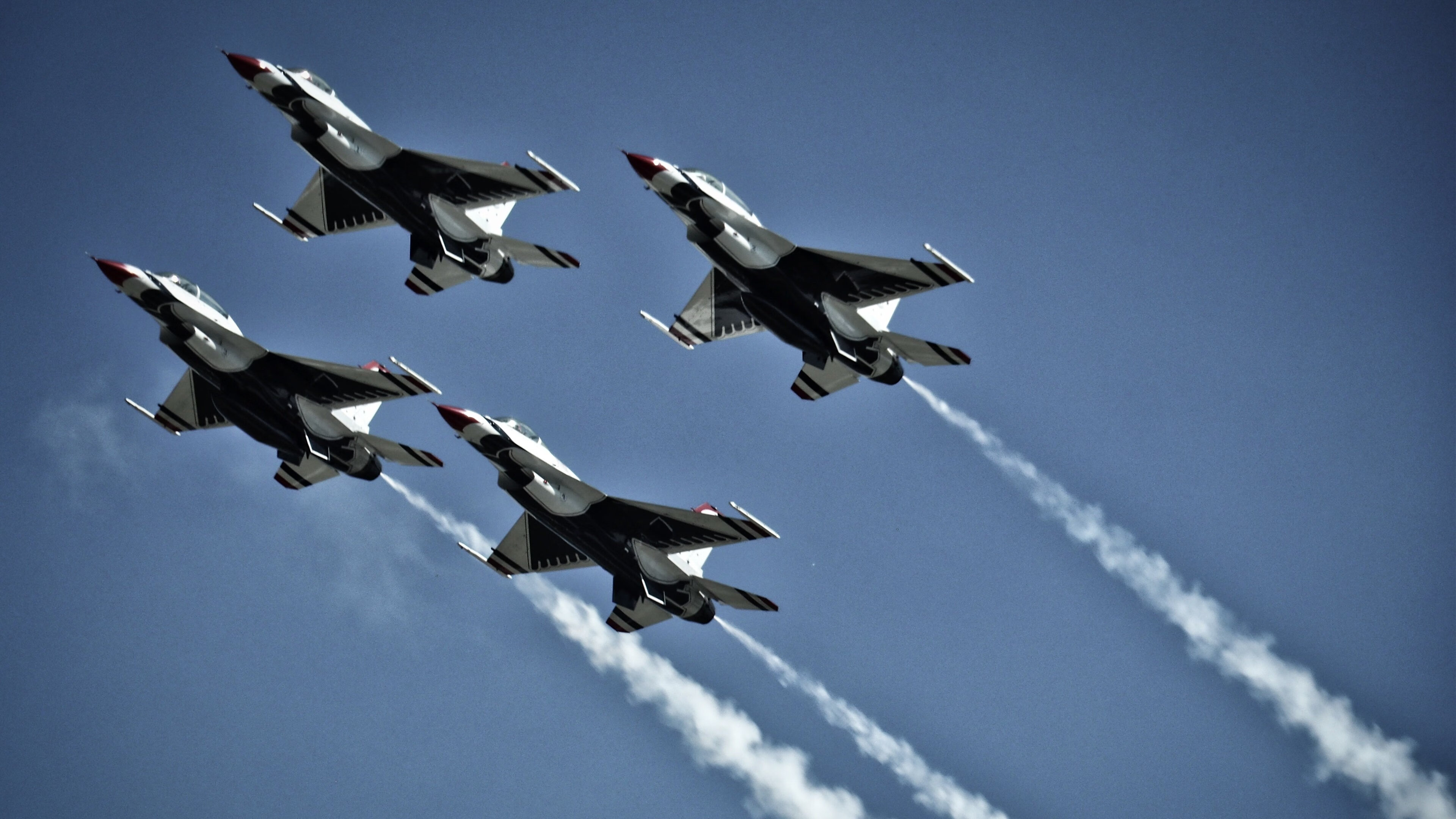 开云体育在线-灰熊生死战掀翻篮网！霍勒迪末节统治攻防锁定胜局