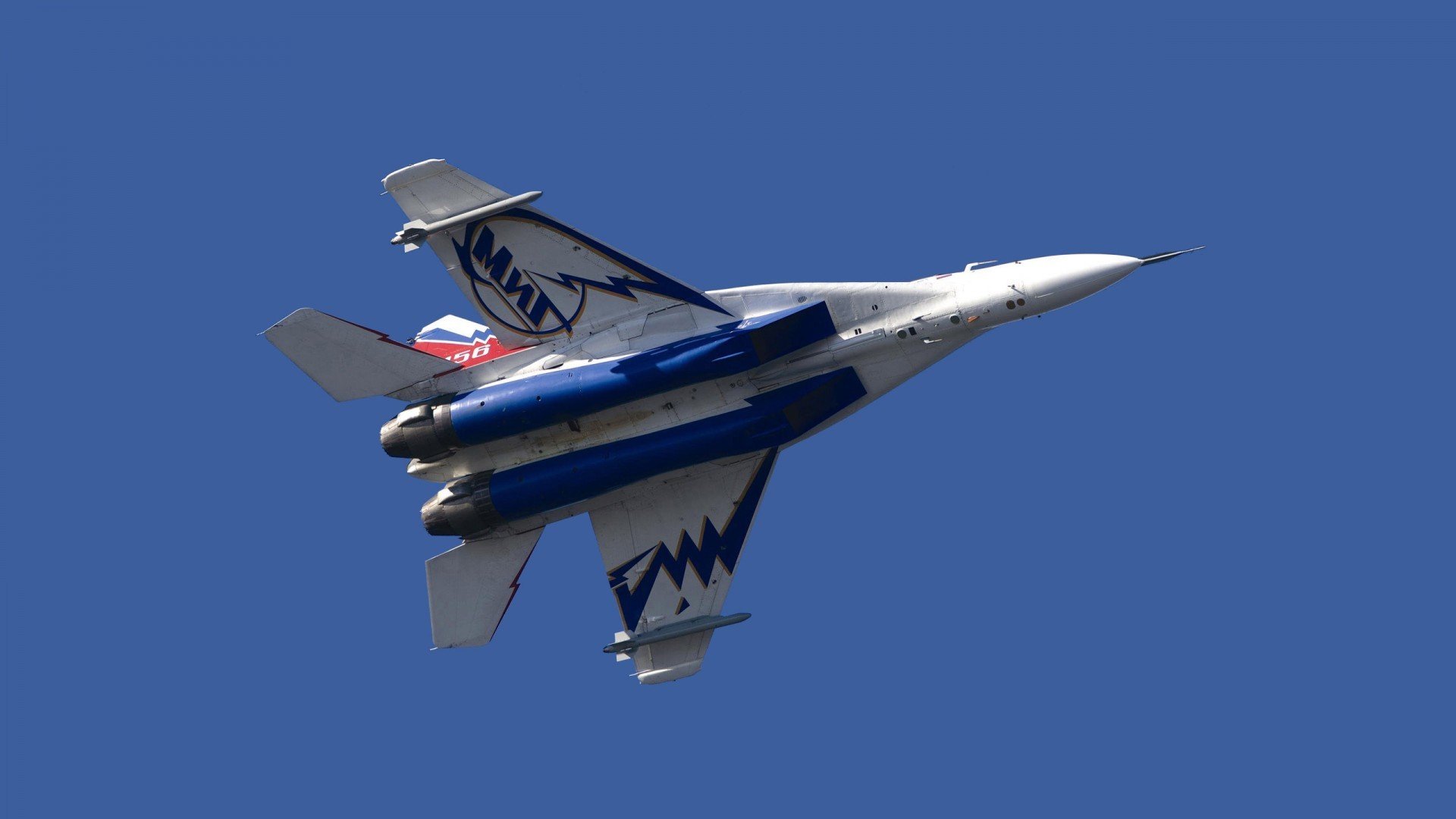 绿茵资本论，当本泽马的爆发遭遇切尔西的强行终结